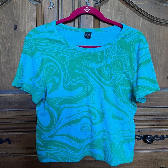 wild fable Tops - Wild Fable Green and Blue Swirl Pattern Tee